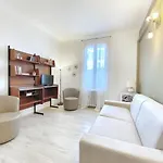 Ur-nest Mitelli Apartment *